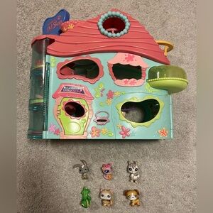 Biggest Littlest Pet Shop House with 6 LPS